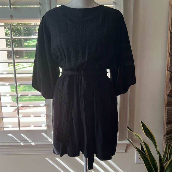 Anthropologie Francesca Ballooned Sleeve Romper - Picture 1 of 9